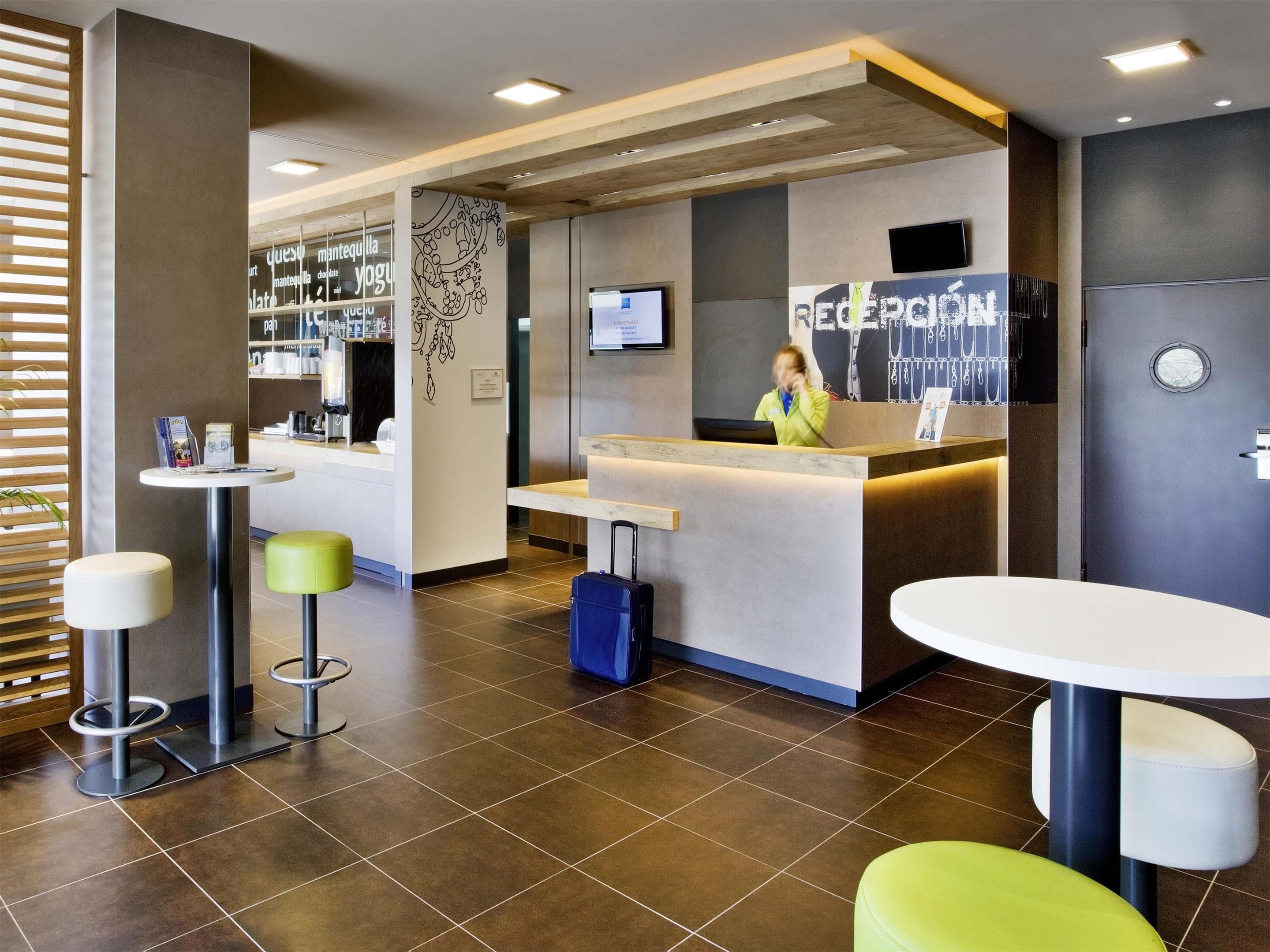 Ibis Budget Madrid Getafe - Getafe - Bar