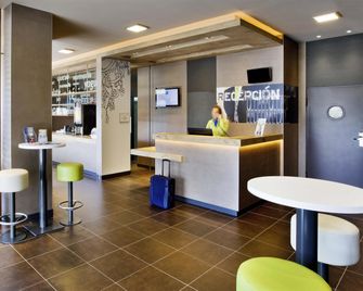 Ibis Budget Madrid Getafe - Getafe - Bar