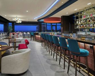 Hotel Celare, Cincinnati Midtown, a Tribute Portfolio Hotel - Cincinnati - Bar