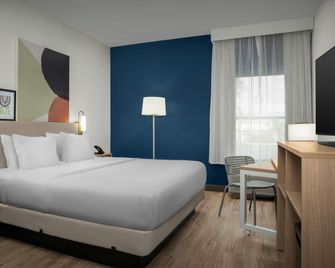 Spark by Hilton Tampa Brandon - Tampa - Bedroom