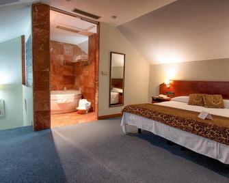 Hotel Milagros Golf - Mogro - Bedroom