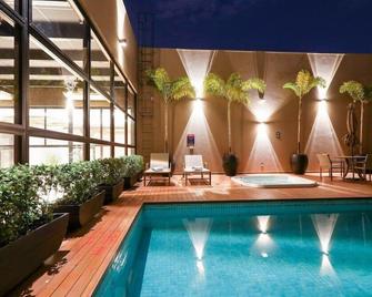 Comfort Suites Sao Jose do Rio Preto - São José do Rio Preto - Pool