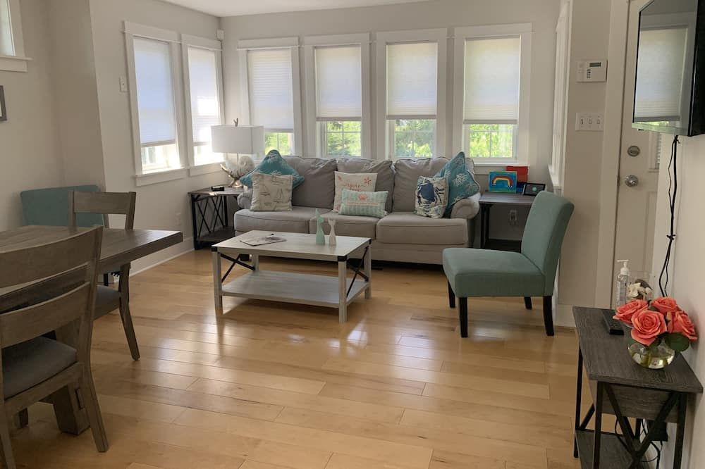 Miller Beach and Indiana Dunes National Park Vacation House - Gary - Sala de estar