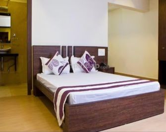 Hotel Vrindavan Palace Giridih - Girīdīh - Bedroom