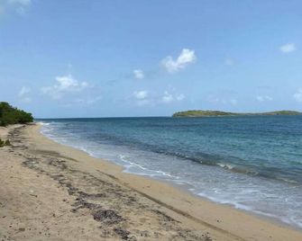 Southgate courtyardbrUnit 20 - Christiansted - Strand