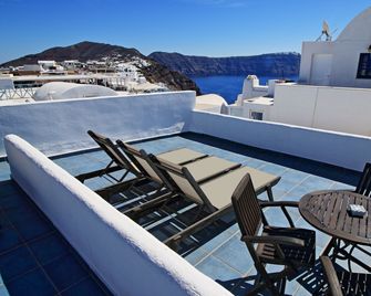 Aethrio Sunset Village - Oia - Fira - Balcón