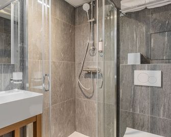 Green Park Hotel Paris - París - Baño