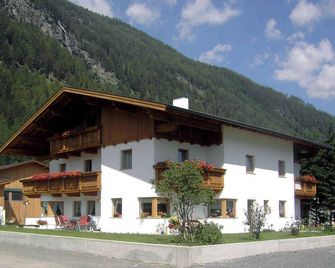 Appartementhaus Holzknecht - Längenfeld - Building