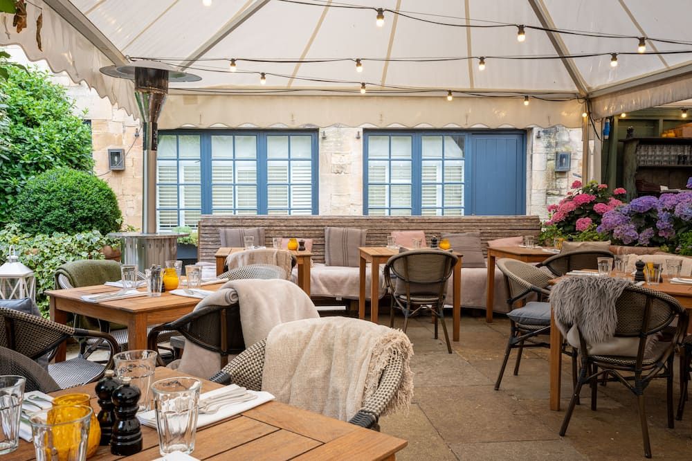 The Wheatsheaf Inn - צ'לטנהאם - מסעדה