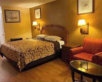 Casa Blanca Hotel & Suites Azusa - Azusa - Slaapkamer