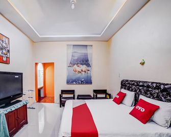 Hotel O Al Karim Syariah - Tanjung Balai - Habitación