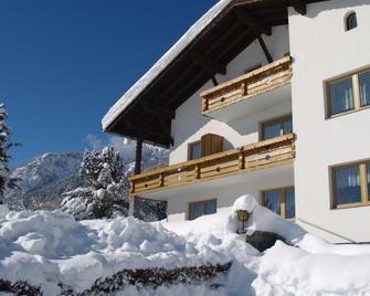 Pension Talblick In Waengle Bei Reutte - Reutte in Tirol - Gebäude