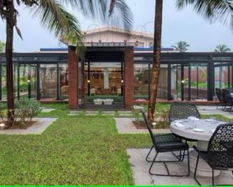 Azaya 7bhk-Villa With Private Pool - Benaulim - Patio