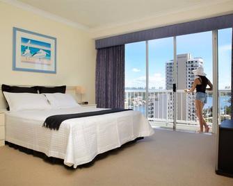 Surfers Mayfair - Surfers Paradise - Bedroom