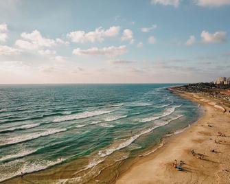Almog Tower - Haifa - Playa