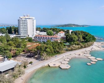 Vodice/Villa Arausa - וודיצה - נוף חיצוני