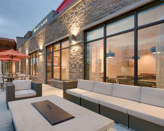 Hyatt Place Anchorage-Midtown - Anchorage - Uteplats