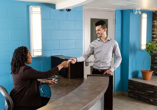 Uwinnipeg Downtown Hostel from Winnipeg Hotel Deals Reviews