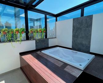 Holiday & Business Hotel - Chapecó