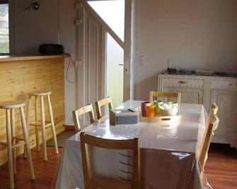 Chalet-style house for 5 people. - Saint-Bonnet-en-Champsaur - Dining room