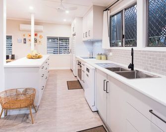 The Point - Innisfail - Cocina