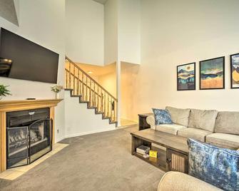 Spacious Cottonwood Heights Home Ski Nearby! - Cottonwood Heights - Sala de estar