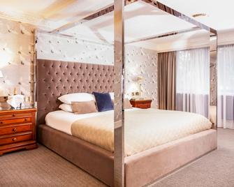 Bredbury Hall Hotel - Stockport - Bedroom
