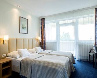 Hotel Marina Port - Balatonkenese - Bedroom