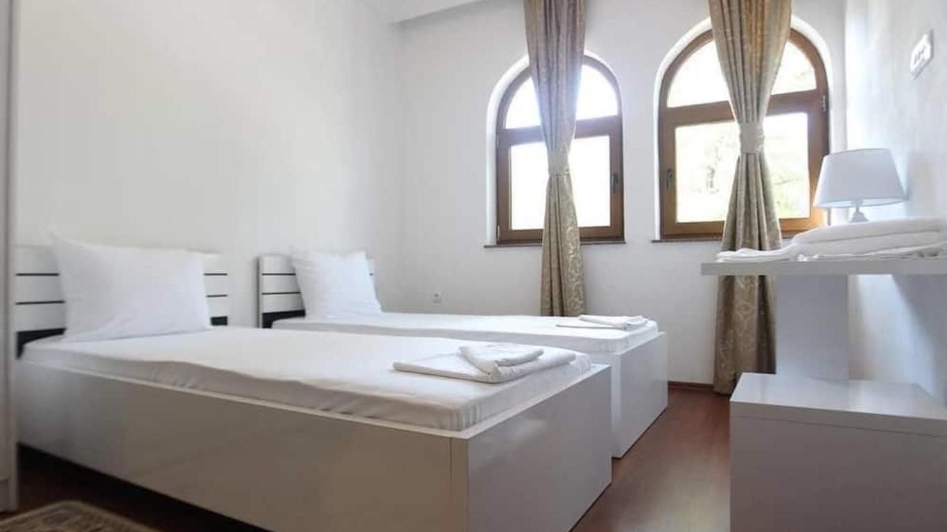 Hotel Camp Karagaq