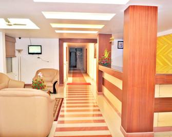 A V Residency - Ernakulam - Σαλόνι ξενοδοχείου