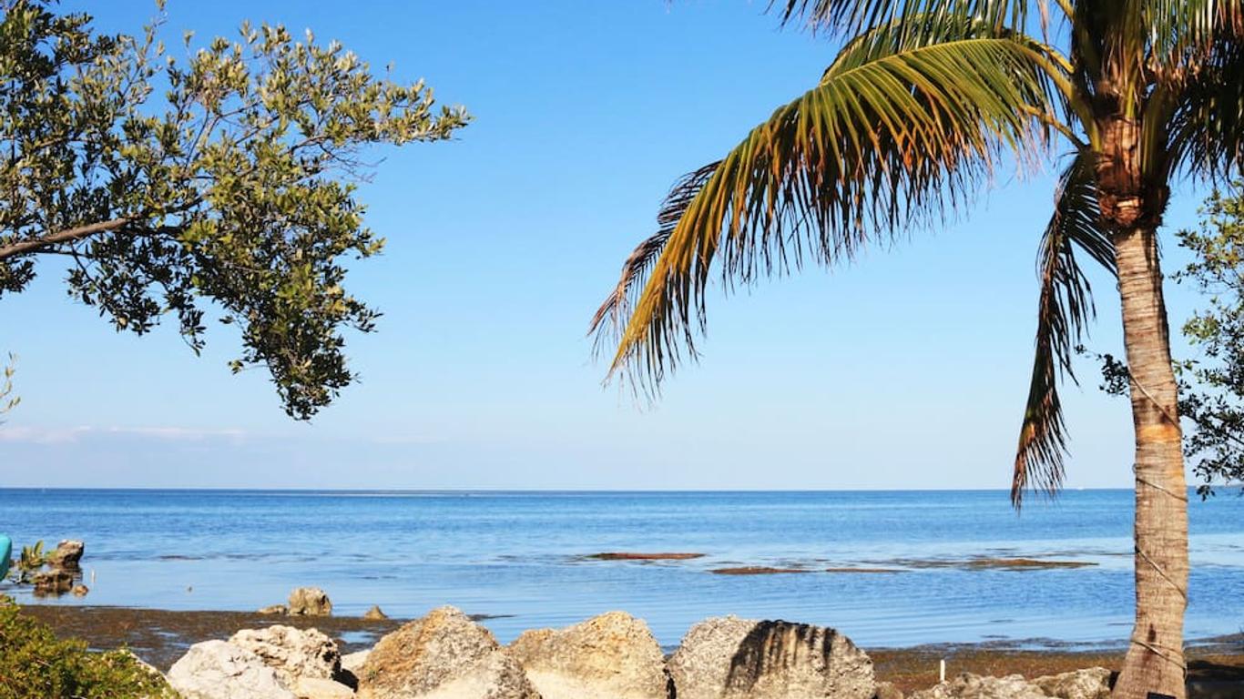 Conch Key Fishing Lodge & Marina