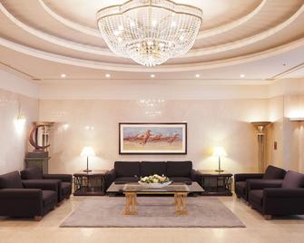Hotel Resol Gifu - Gifu - Oleskelutila