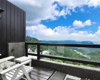 Sunny Room - Ruifang District - Balcón