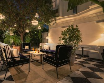 Short Stories Hotel - Los Angeles - Patio