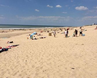 Lighthouse Cottage + Boat Activities, Towed Buoys, Sea Fishing, Wine Tourism - Lesparre-Médoc - Strand