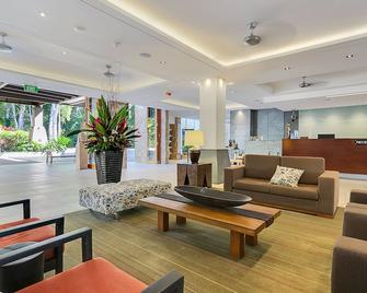 Private Apartments in the Temple Beachfront Resort Palm Cove - Palm Cove - Lobby