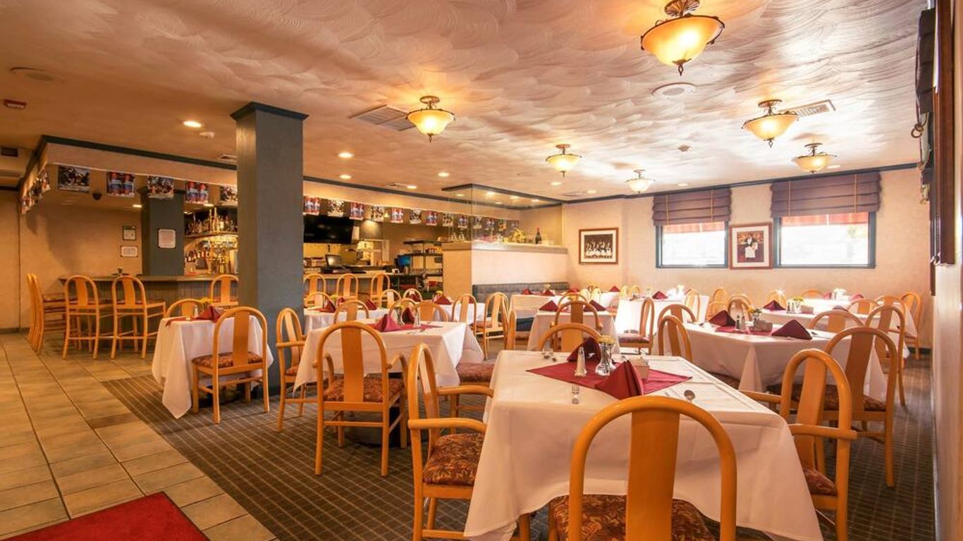 Oakland Airport Executive Hotel