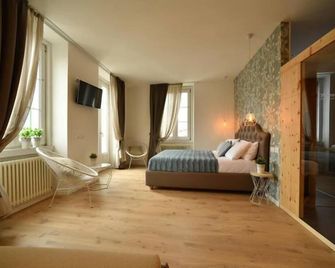 Lainez Rooms & Suites - Trento - Habitación
