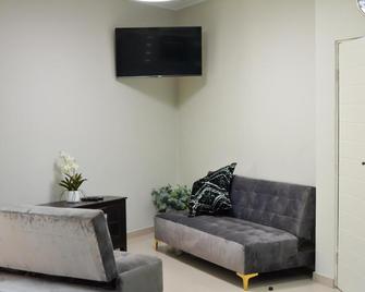 The Pickle Residence - Tzaneen - Living room