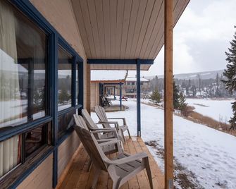 Lac Le Jeune Resort & Nature Centre - Kamloops - Balcony