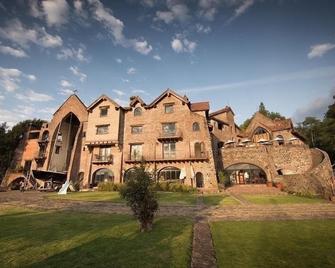 Club de Vela Santa María - Valle de Bravo - Edificio