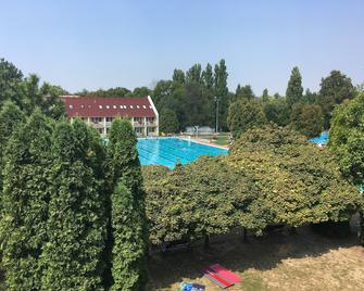 Hotel Aqua - Komárom - Zwembad