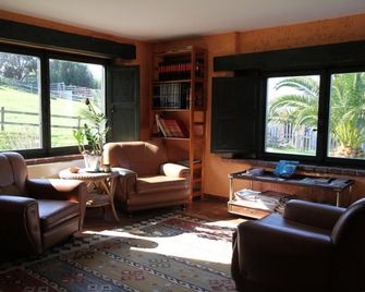 Paraje del Asturcon - Adults only - Ribadesella - Sala de estar