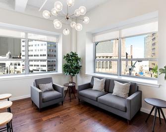 Kislak 507 Stunning 2BR with Den Corner Apt Retreat Above the City - Newark - Sala de estar