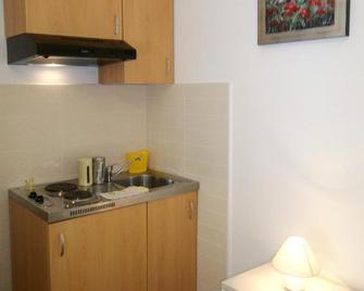 Apartment Vrancic - Šibenik - Kitchen
