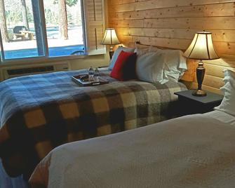 Woodfords Inn - Markleeville - Bedroom
