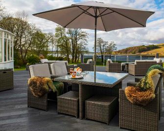 Skeabost House Hotel - Portree - Patio