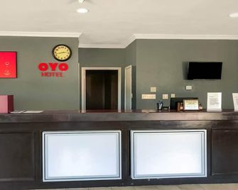King Bed | Non smoking - DeRidder - Reception