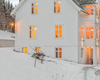 Lilandtunet Gjestgiveri - Vossevangen - Gebäude