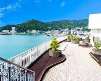 Hotel Resorpia Atami - Atami - Building